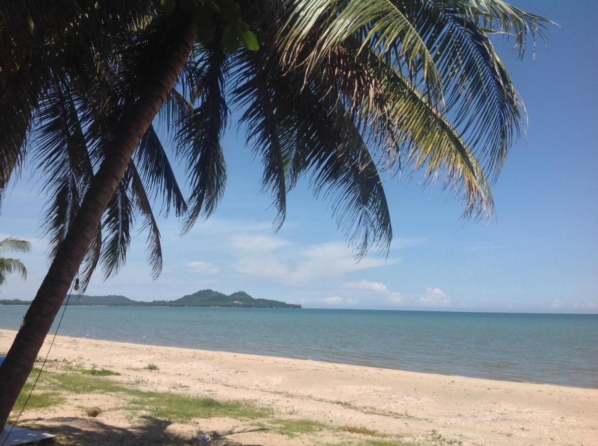 Ban Tawansongfa Hotel Lang Suan Ngoại thất bức ảnh