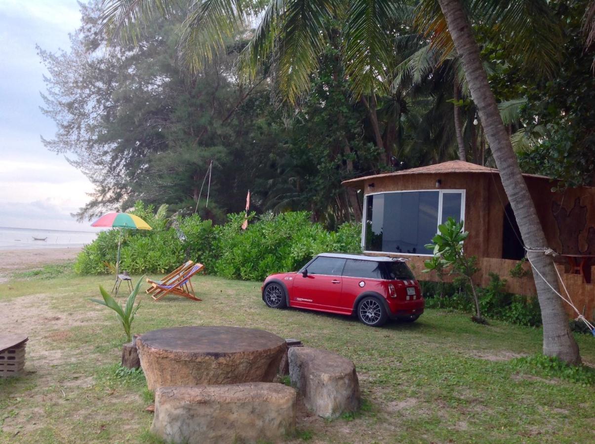 Ban Tawansongfa Hotel Lang Suan Ngoại thất bức ảnh