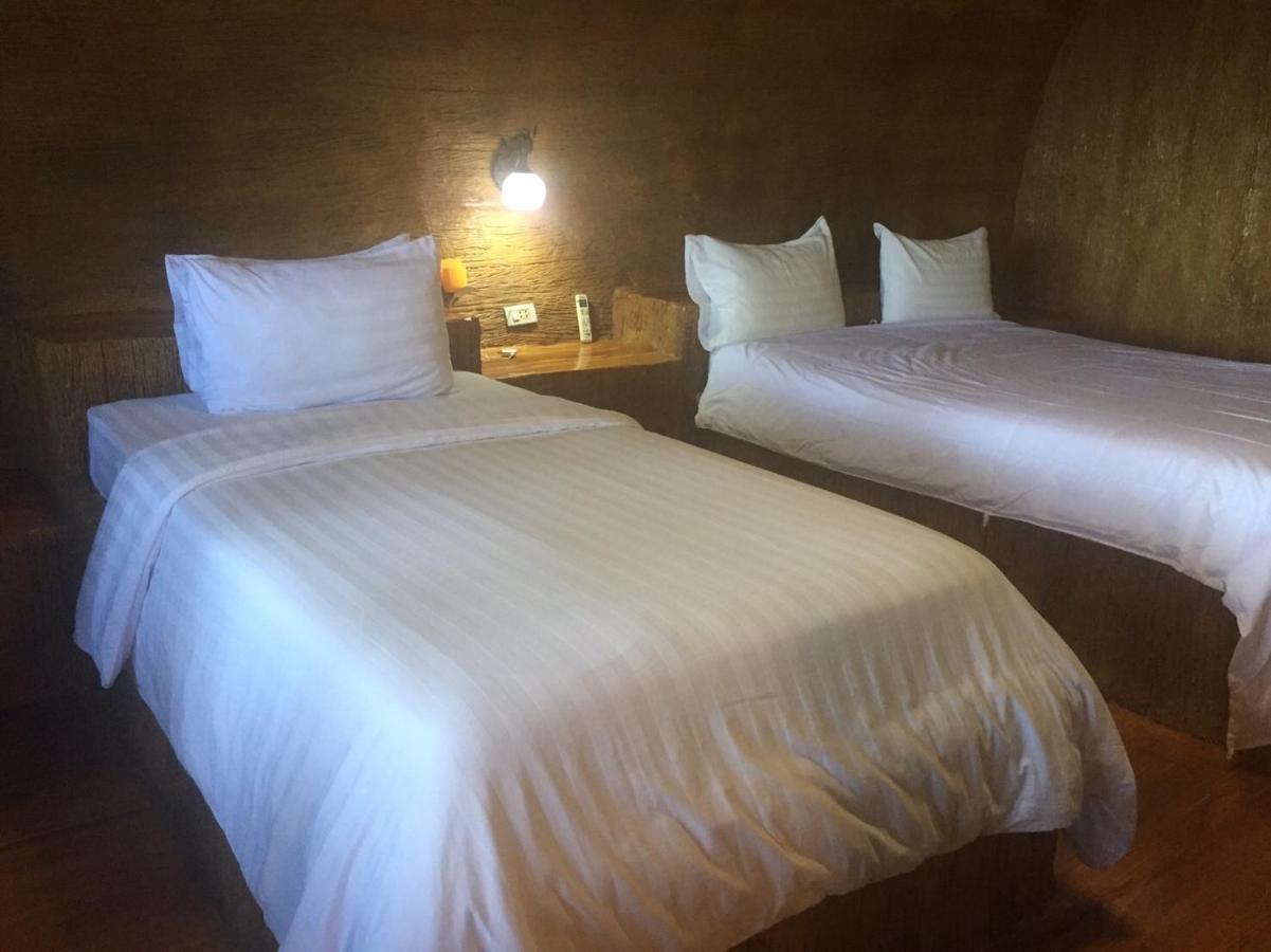 Ban Tawansongfa Hotel Lang Suan Ngoại thất bức ảnh
